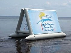 Фотография Надувные рекламные плавающие конструкции (щиты) для суши, воды из ткань ПВХ (PVC) ТаймТриал