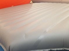 Фотография «БУФЕР» - надувная подушка, пол в поролоновую яму, зону приземления из ткань ПВХ (PVC) ТаймТриал