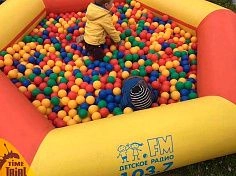 Фотография Надувной многоугольный  с надувным бортом бассейн для детей, взрослых из ПВХ (PVC) ТаймТриал