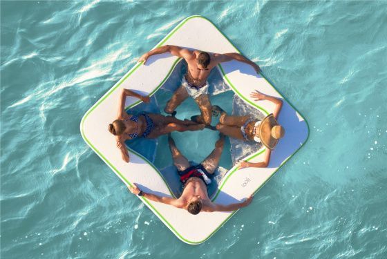 Фотография Надувной квадратный бассейн для открытой воды с сиденьями из AIRDECK (DWF) ТаймТриал
