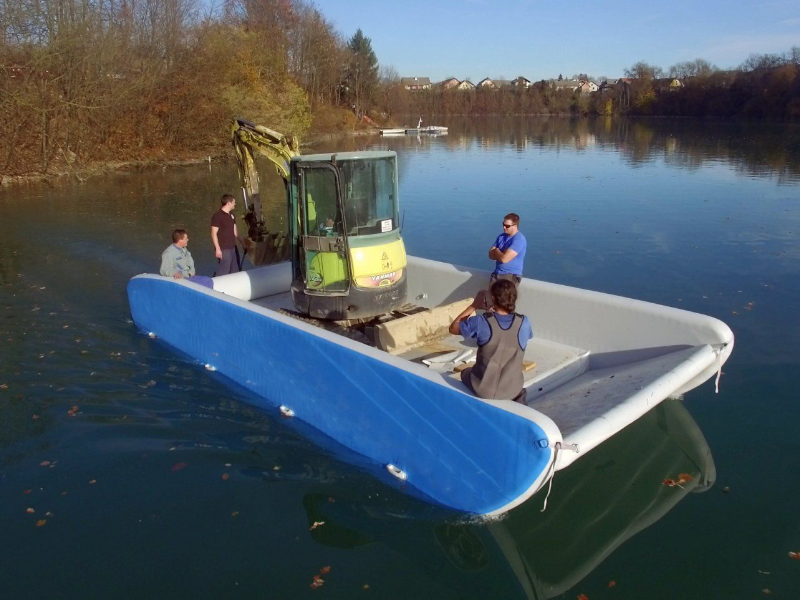 Фотография "ДЖОНБОТ+" — многокорпусный надувной транспортный катамаран для коммерческого и личного использования из ткань AirDeck ПВХ (воздушная палуба) ТаймТриал