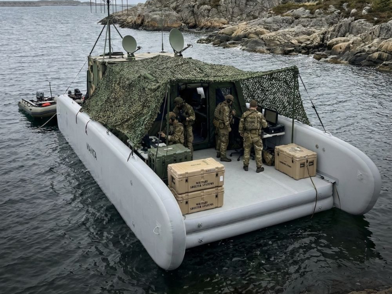 Фотография "ДЖОНБОТ-С" — универсальный многокорпусный надувной транспортный катамаран (паром) для коммерческого и тактического использования из ткань AirDeck ПВХ (воздушная палуба) ТаймТриал