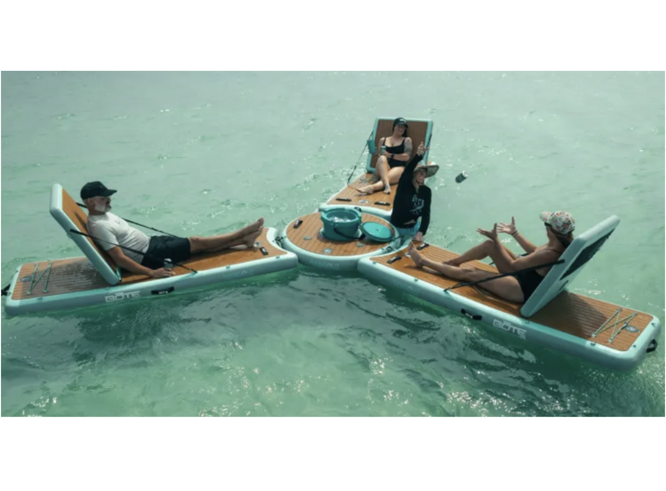 Фотография Надувной лежак для плавающего лаунж-бара для отдыха на воде из AIRDECK (DWF) ТаймТриал