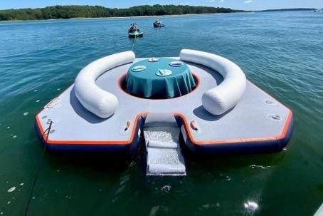 Надувная платформа для отдыха на воде 
