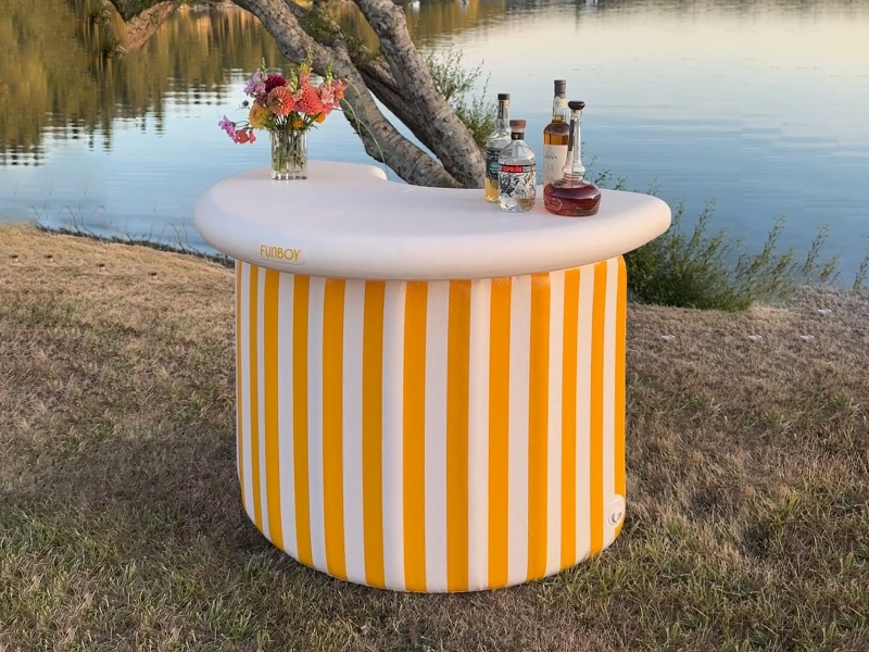 Фотография "ПРОМОСТОЙКА" - надувная мобильная барная демонстрационная стойка (промостойка, стол, ресепшн) для мероприятий, кейтеринга, выставок, вечеринок, бара из ткань AirDeck ПВХ (воздушная палуба) ТаймТриал