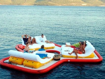 Надувной плавучий остров  