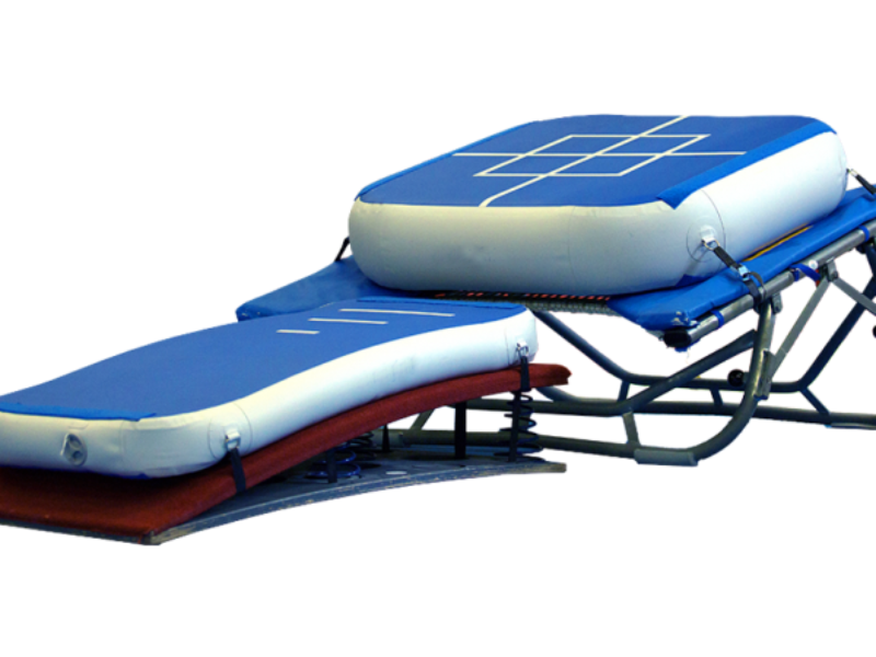 Фотография Комплект акробатических накладок 2 в 1 низкий - надувной тренировочный модуль из ткань AirDeck ПВХ (воздушная палуба) ТаймТриал