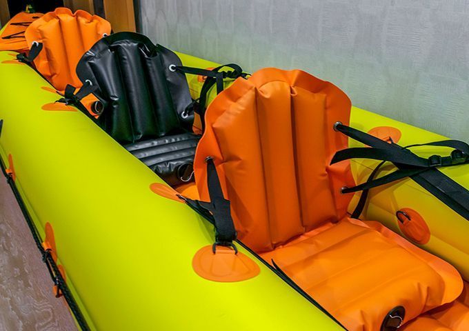 Фотография "С-35" - надувное сиденье с спинкой из ПВХ в лодку, байдарку или каяк из ткань ПВХ (PVC) ТаймТриал