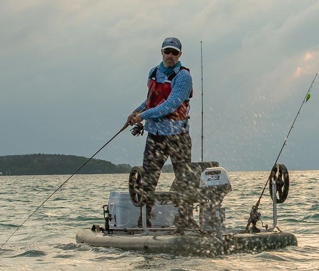 Надувной рыболовный катамаран «ФИШМАРАН» с транцем под мотор