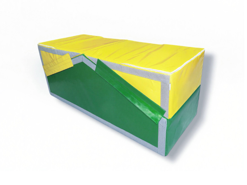 Фотография "СБОРНЫЙ ПРЯМОУГОЛЬНИК" - Мягкий модуль для гимнастики для использования в спортивном зале детского сада, школы или спортивного клуба для детей и подростков из ткань ПВХ (PVC) ТаймТриал