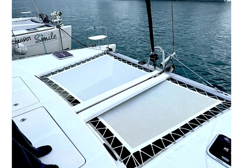 Сетка для палубы парусного катамарана и тримарана
