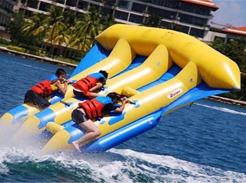 Водный аттракцион «Летающий Бэтмен» для пляжа