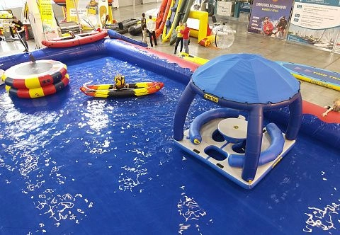 Надувная беседка для отдыха на воде