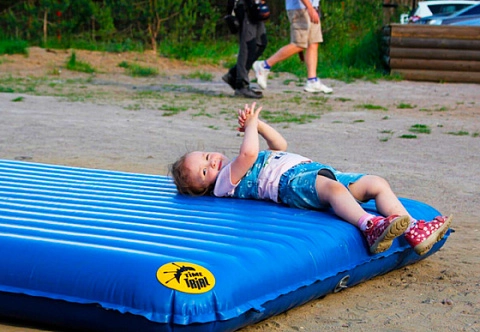 Матрас надувной ПВХ (высота 15 см)