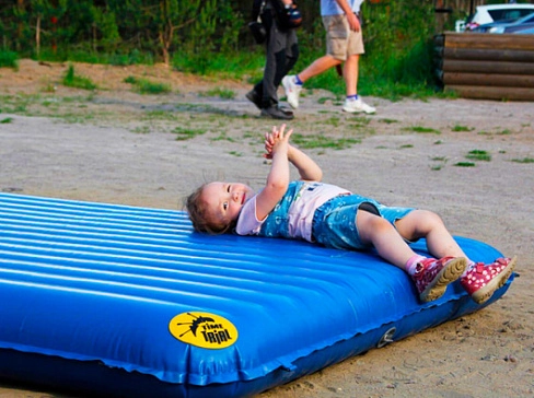 Матрас надувной ПВХ (высота 15 см)