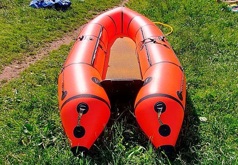 &quot;ФИШКА ЛАЙТ&quot; - рыболовная транцевая моторно-гребная лодка из ТПУ с надувным дном НДНД