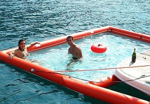 Надувной бассейн для купания в открытом море (понтонный)