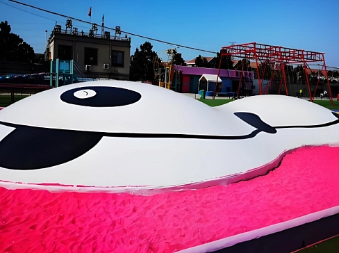 "JUMPING PILLOW (НАДУВНАЯ ПОДУШКА, БАТУТ)" - уличный аттракцион для прыжков детей, в парк, на пляж, бизнеса
