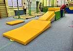 Фотография "ИГРОВЫЕ СПОРТИВНЫЕ ЗАЛЫ" - Комплект поливалентных матов и модулей для использования в спортивном зале детского сада, школы или спортивного клуба из ткань ПВХ (PVC) ТаймТриал