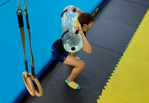 Прозрачная надувная водоналивная «АкваШтанга» из ТПУ