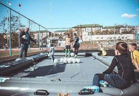 «ФУТБОЛЬНЫЙ БИЛЬЯРД (ФУТБИЛЬЯРД, СНУКБОЛ)