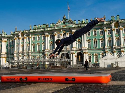 Спортивные изделия из ТПУ аирдека в центре Санкт-Петербурга