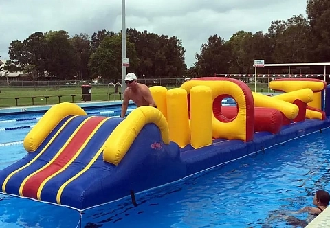 Надувная детская полоса препятствий для бассейна, земли