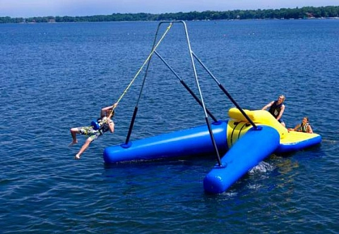 Надувные водные качели на резинке «Тарзано»