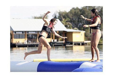 &quot;ЛОВИ БАЛАНС ТРИО&quot; - элемент для надувного аквапарка