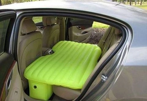 Надувной матрас (кровать) на заднее сиденье в машину, багажник или палатку
