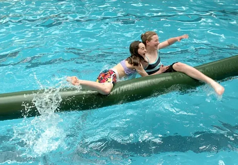 &quot;БРЕВНО&quot; - элемент для надувного аквапарка