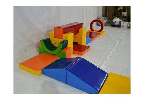 Большая мягкая полоса препятствий для веселых стартов