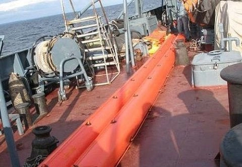 Надувное устройство массового подбора людей на акватории (УМП)