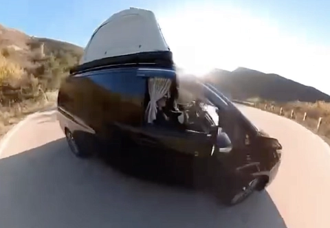 «МОДУЛЬ» — надувная универсальная мобильная палатка для автомобиля