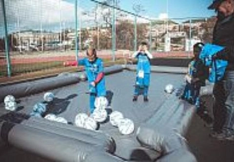 «ФУТБОЛЬНЫЙ БИЛЬЯРД (ФУТБИЛЬЯРД, СНУКБОЛ)