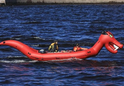 "ДРАКОН-700" - надувная моторная лодка моторафт-аттракцион из ПВХ с надувным дном НДНД, транцем