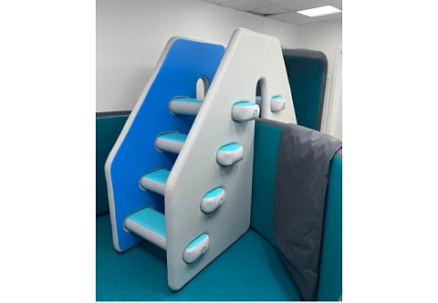 Надувная лестница-трап для бассейнов IPOOLGO