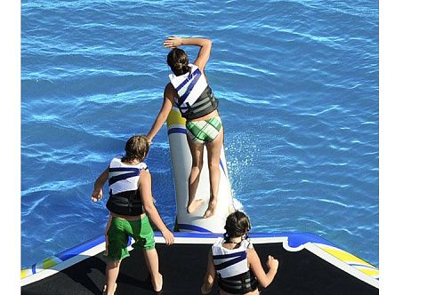 &quot;БРЕВНО&quot; - элемент для надувного аквапарка