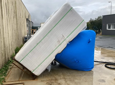 Пневматический надувной домкрат из ПВХ клиновидной формы