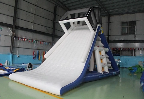 Надувная водная горка 
