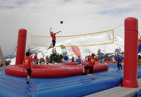 Пляжный аттракцион «Боссабол»