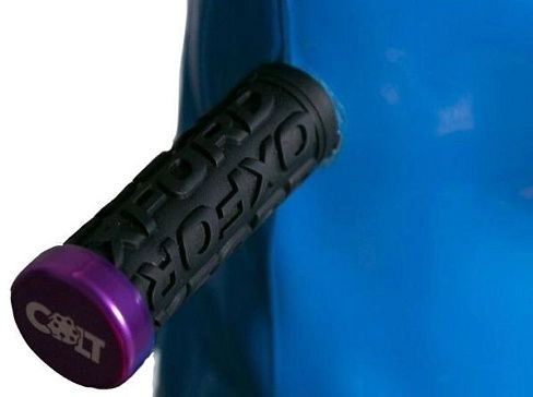 Торцевые заглушки для ассистентов фигуриста