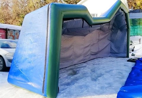 Пневмокаркасный ангар для ремонта двигателя самолета