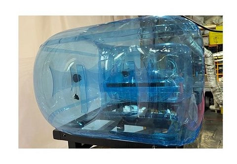 Надувное прозрачное кресло