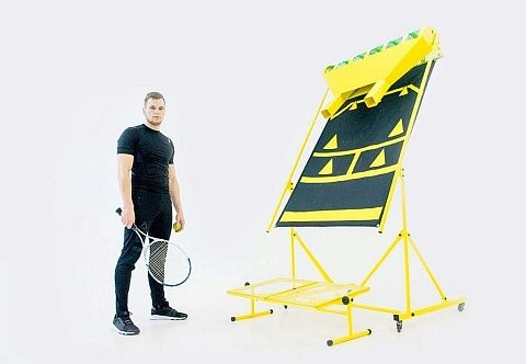 Тренажер для игры в большой теннис