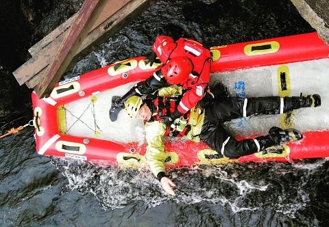 Универсальные спасательные сани-лодка ПВХ «RESCUE» для поисковых работ МЧС