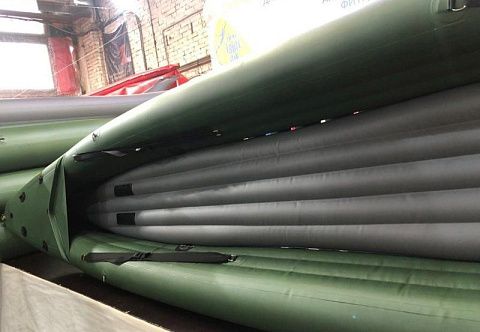 "ВЕГА-2С" - быстроходная надувная байдарка с самоотливом и надувным дном (двухместная) для водных походов, сплавам по рекам, озеру, морю. Штевневая "ВЕГА-2С" - быстроходная надувная байдарка с самоотливом и надувным дном (двухместная) для водных походов, сплавам по рекам, озеру, морю. Штевневая