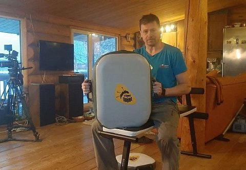 Надувной водоналивной тренажер для тренировки пресса и рук