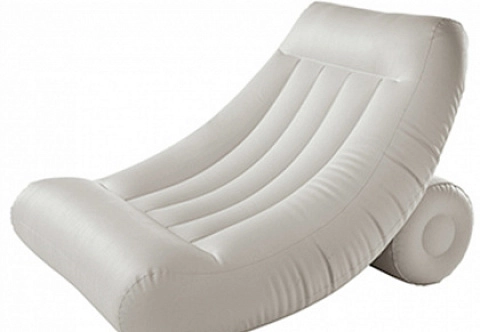 Надувной бескаркасный шезлонг для отдыха на воде и пляже