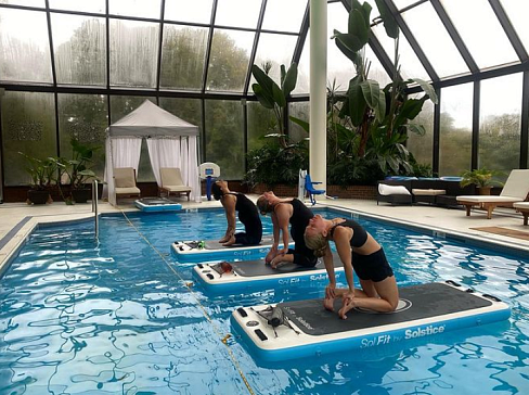 Надувной мобильный «ФитнесПлот» (акваплот) для занятий в бассейне